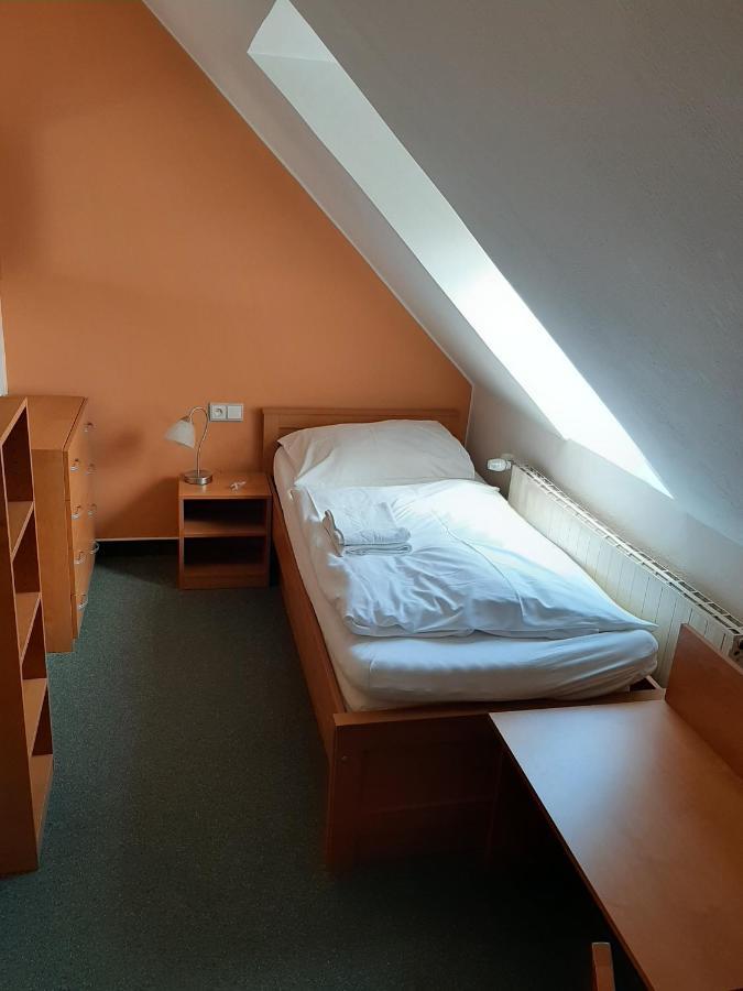 Apollon Hotel Valtice Buitenkant foto